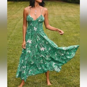 NWOT Anthropologie The Josephine Smocked Drop-Waist Dress Green
Floral Dress/ M